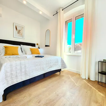 & Fjok Apartamento