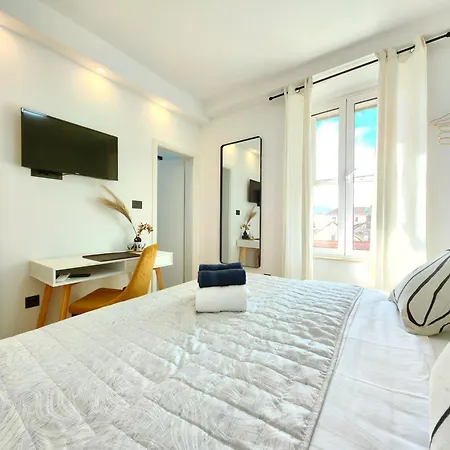 & Fjok Apartment