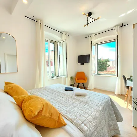 & Fjok Apartment *